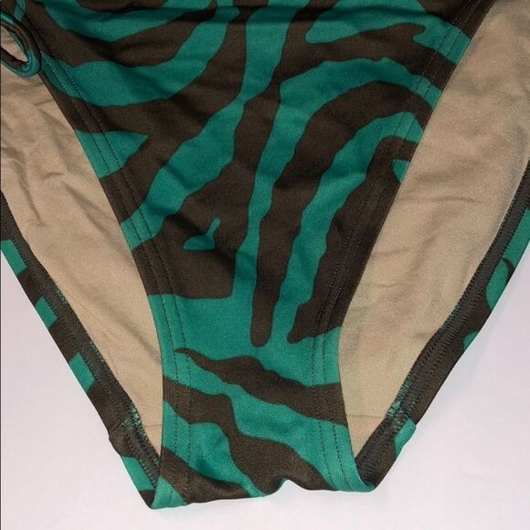 Victoria's Secret Bikini Bottom - Picture 3 of 7